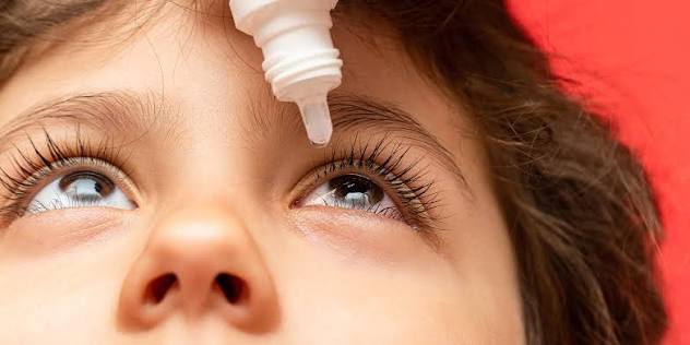 Clinical image illustrating Cycloplegic Refraction in Children